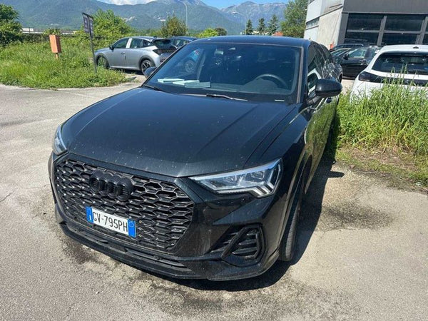 Audi Q3 Sportback 35 TDI S tronic Identity Black
